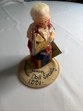 ANNALEE Dolls Society 1991 Mother Goose Wood Block Bedtime Stories 7” Figure